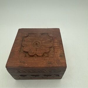 VTG hand Carved Wood square Trinket Box Small Jewelry Keepsake 2.75"x1.75”